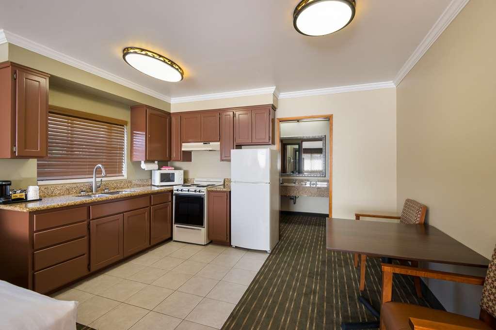 Best Western Holiday Hotel Coos Bay Værelse billede